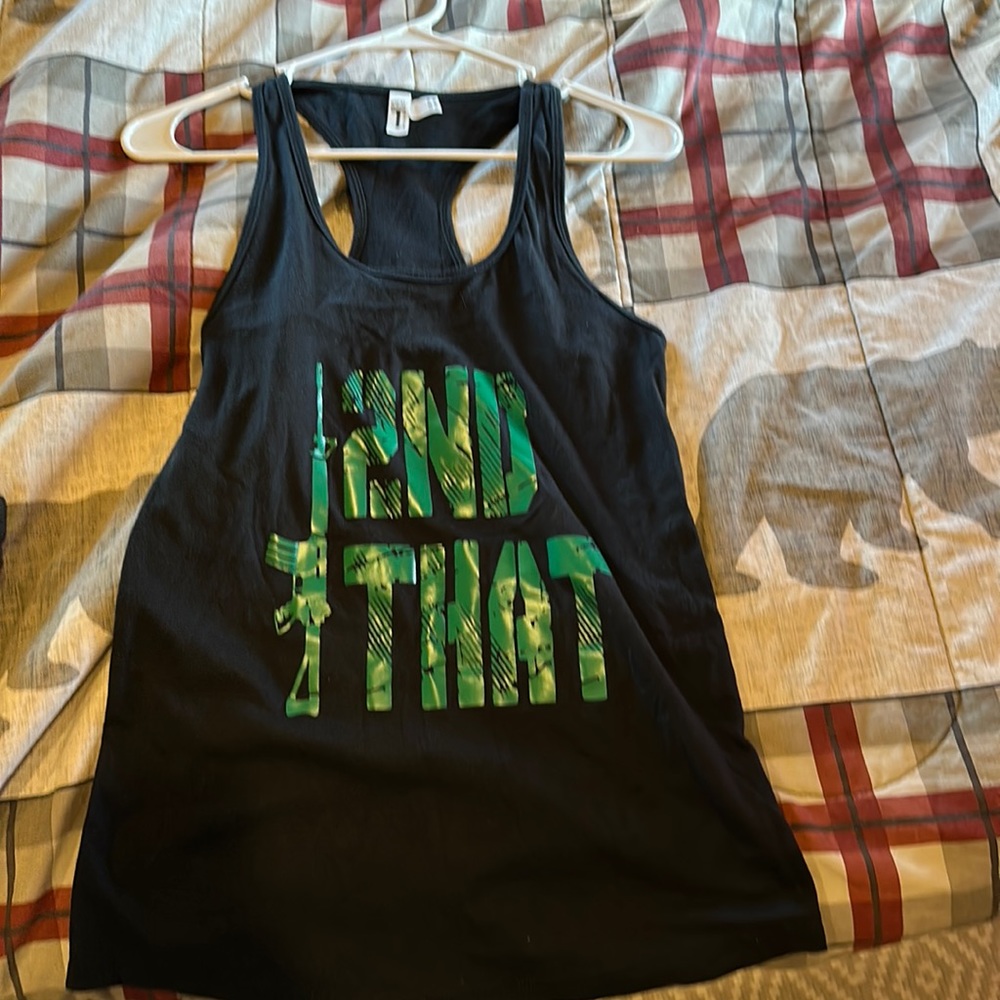 Custom made razorback tank top size medium black with green lettering